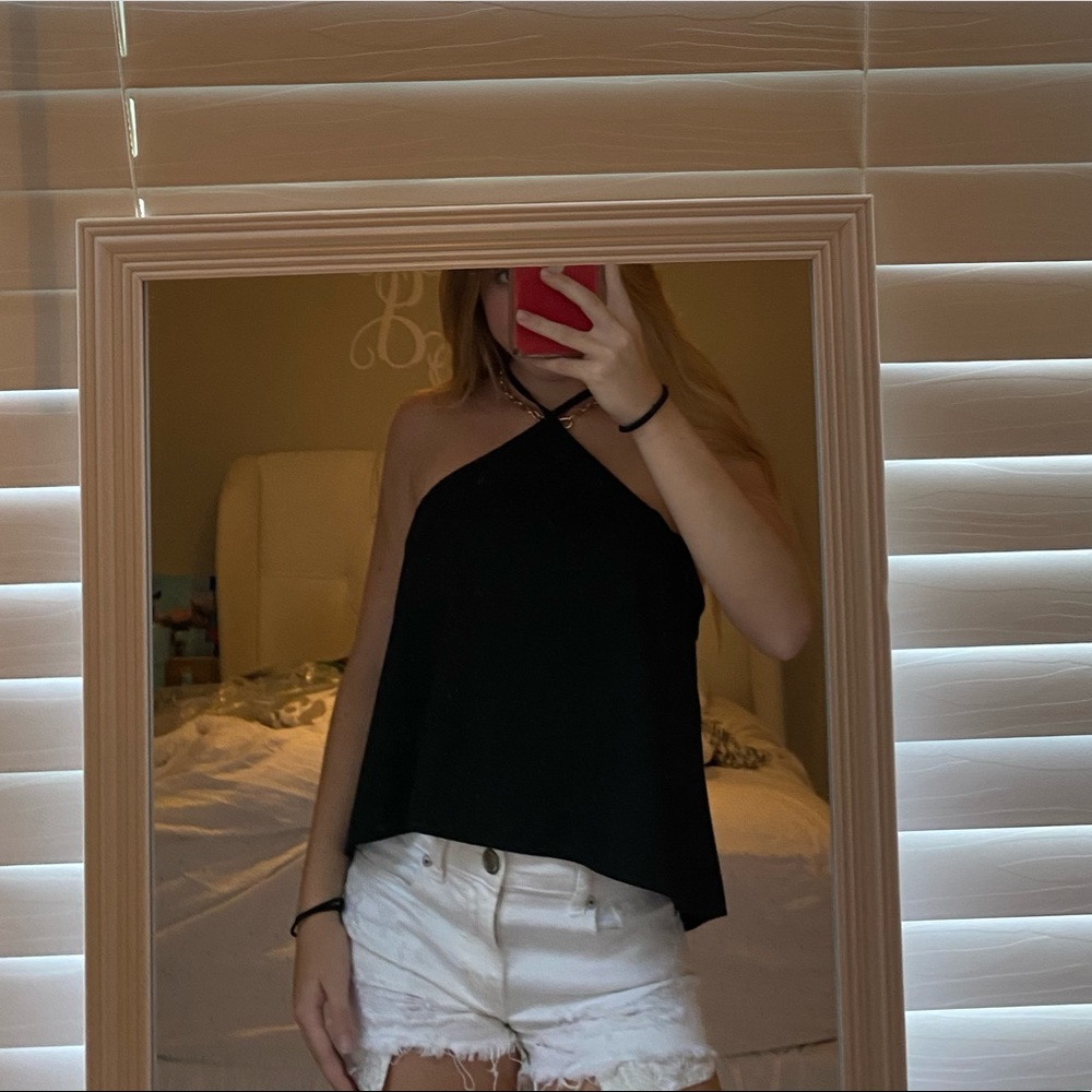 Black cross neck flowy top